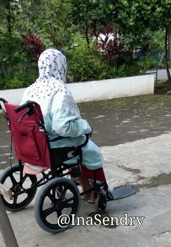 Seuntai Kerinduan untuk Emak Tercinta
