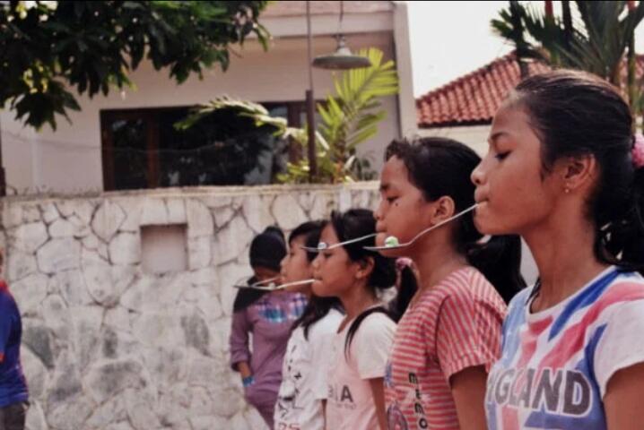Permainan Anak - Anak Zaman Old Yang Jarang Terlihat Dimainkan Anak - Anak Zaman Now!