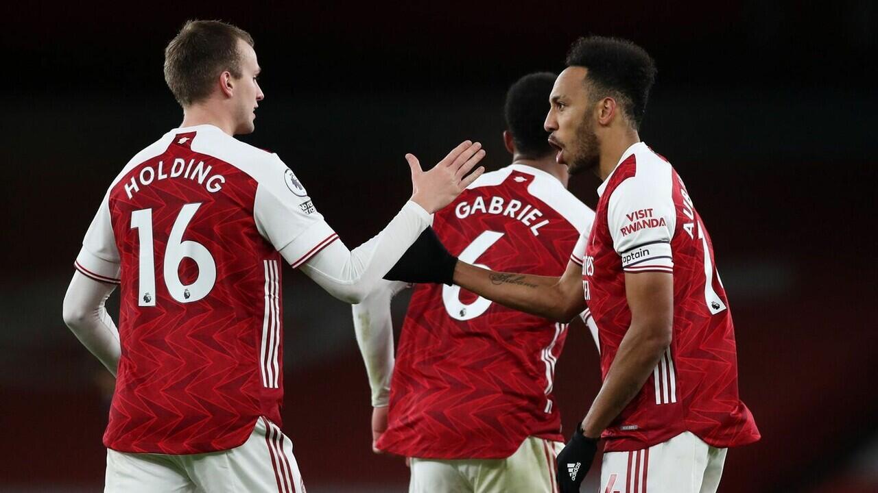 Everton Kuat, Arsenal Berat