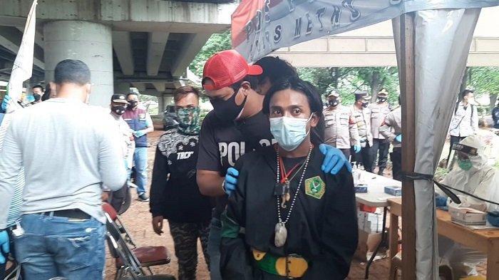  Simpatisan FPI Bawa Golok Mau Ikut Aksi 1812, Katanya Takut Ada Maling