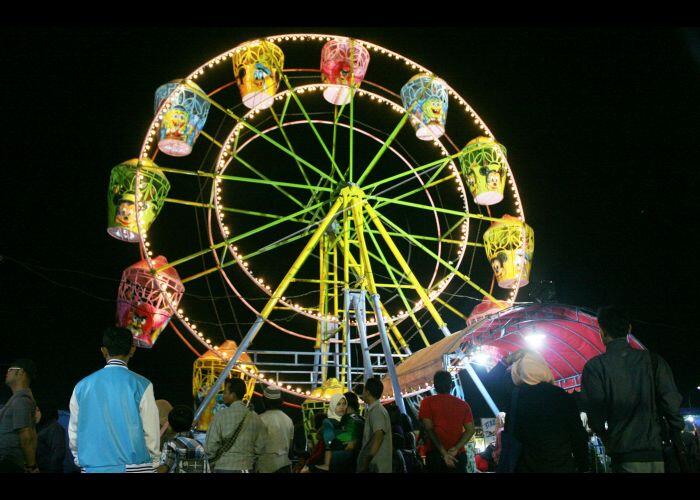 NOSTALGIA, pasar Malam Wahana Hiburan Mewah Bagi Masyarakat Kelas Bawah 