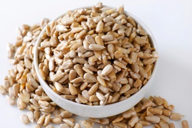 Mau Kulit Cerah Instan? Konsumsi Makanan yang Kaya Vitamin E Ini!!!