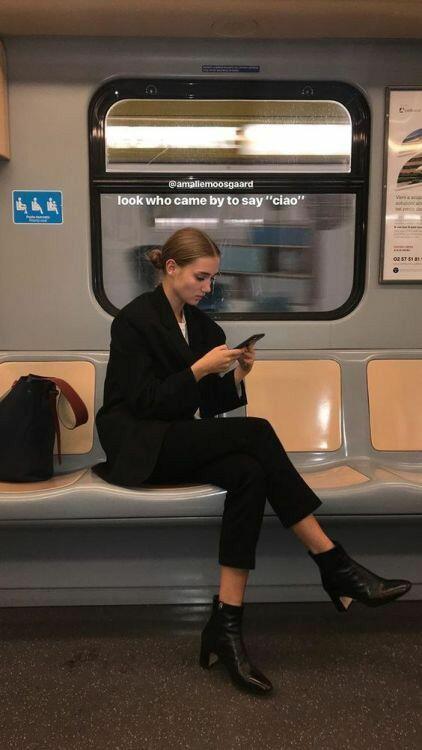 WAJIB DICONTEK! Inilah Padu-Padan Gaya Perempuan Prancis Yang Simple Tapi Elegan. 