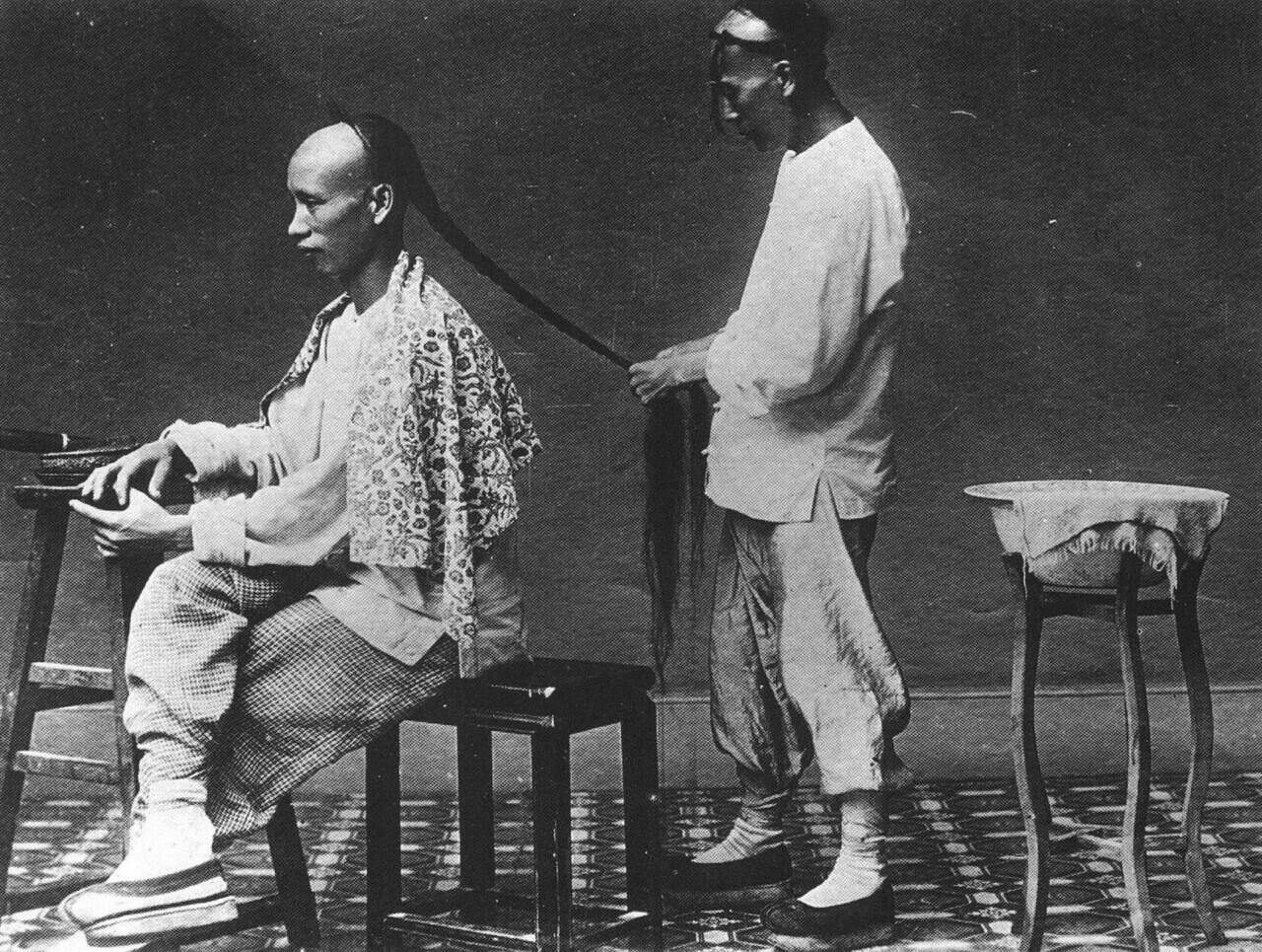 Botak Didepan Kuncir Dibelakang, Inilah Asal Gaya Rambut Unik China Zaman Dulu