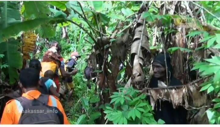 Mengerikan, Viral Sosok Misterius Berjubah Hitam di Jalur Pendakian Halmahera! Hantu?