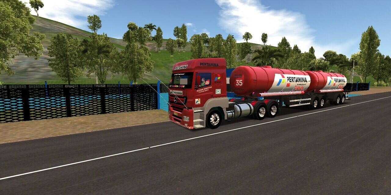 World Truck Driving Simulator