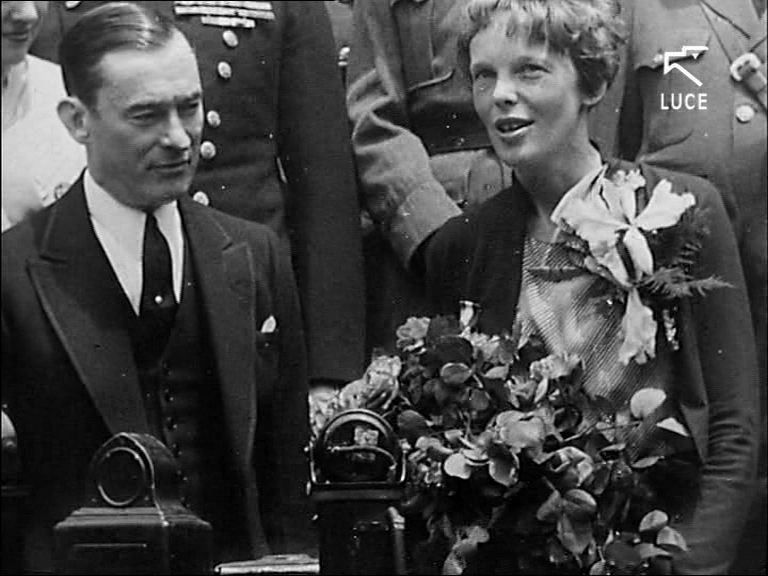 &#91;Biografi&#93; Amelia Earhart, Wanita Pertama yang Terbang Melintasi Samudera Antlantik