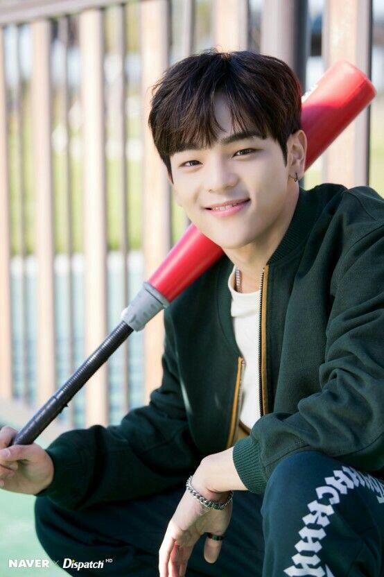 Sempat Tersandung Skandal Pelecehan, Kim Woojin Tetap Mantap Bakal Debut Solo