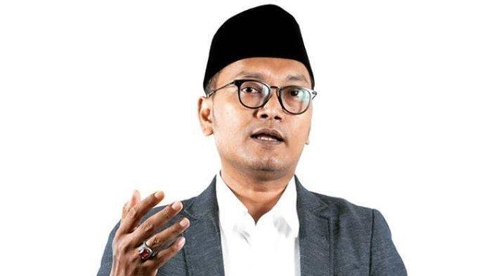 Guntur Romli : Rizieq Masuk Tahanan Terungkap Status Tanah Megamendung Bogor Ilegal