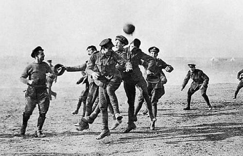 Christmas Truce 1914 : Perdamaian Natal di No Man's Land Pada Perang Dunia I