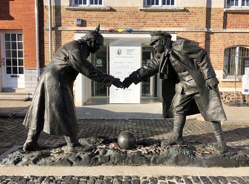 Christmas Truce 1914 : Perdamaian Natal di No Man's Land Pada Perang Dunia I