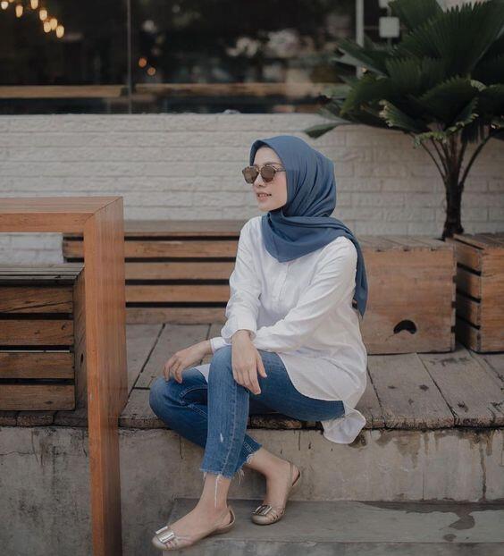 Tips Padu-Padan Kemeja Putih Buat HIJABER, Simple Tapi Keren!!!