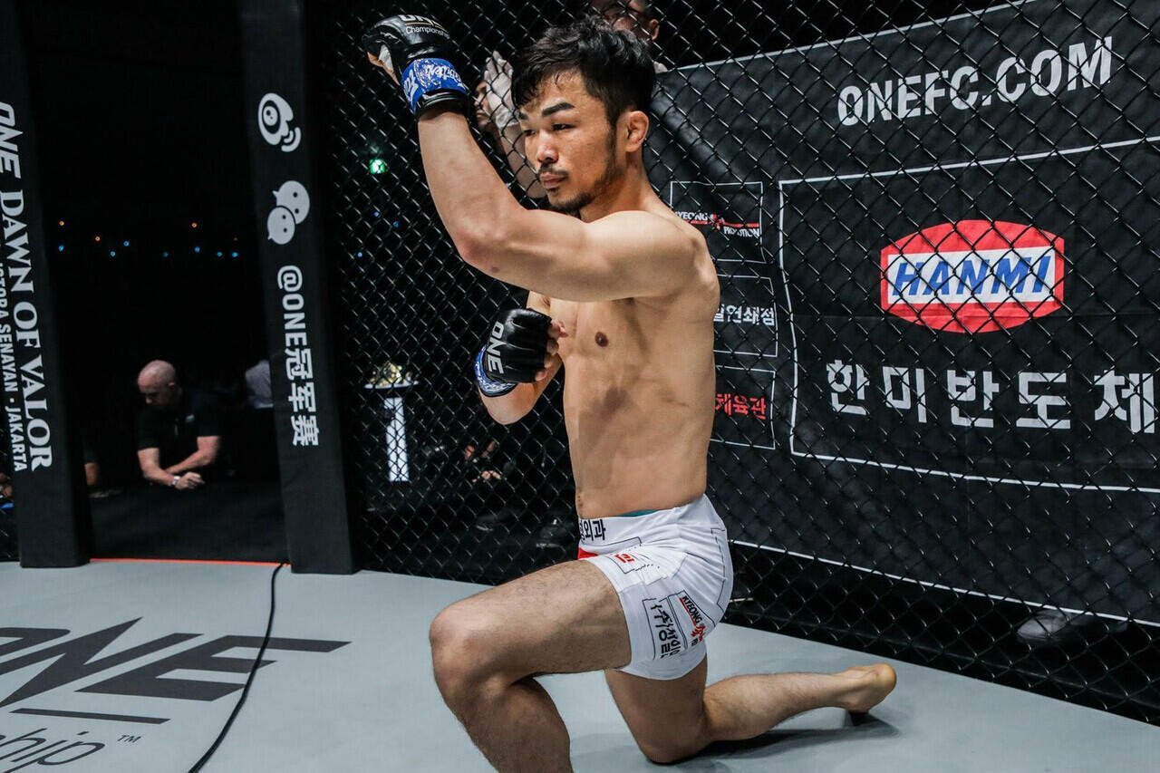 Aziz Calim Nantikan Dae Hwan Kim vs Kairat Akhmetov Di ONE: COLLISION COURSE II