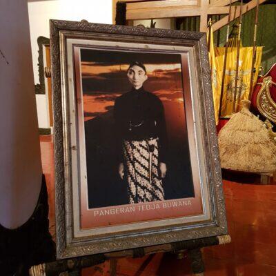 Religious minorities in Indonesia face blasphemy prosecutions, intimidation,
