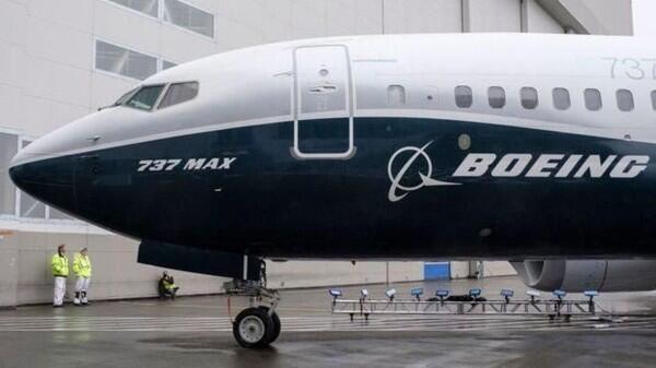Ada Masalah Mesin, Boeing 737 MAX Air Canada Mendarat Darurat