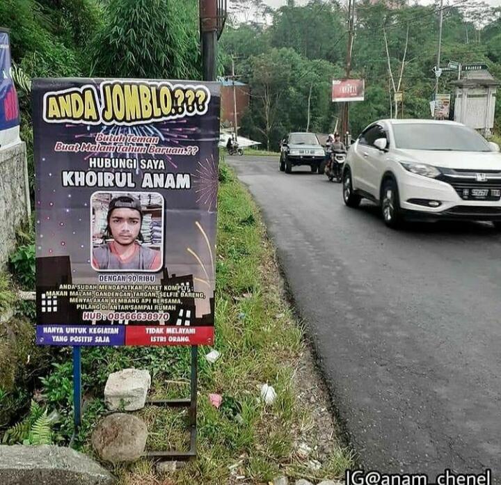 Pria Ini Memasang Tarif 90k Untuk Menjadi Pendamping Di Malam Tahun Baru,Berminat?