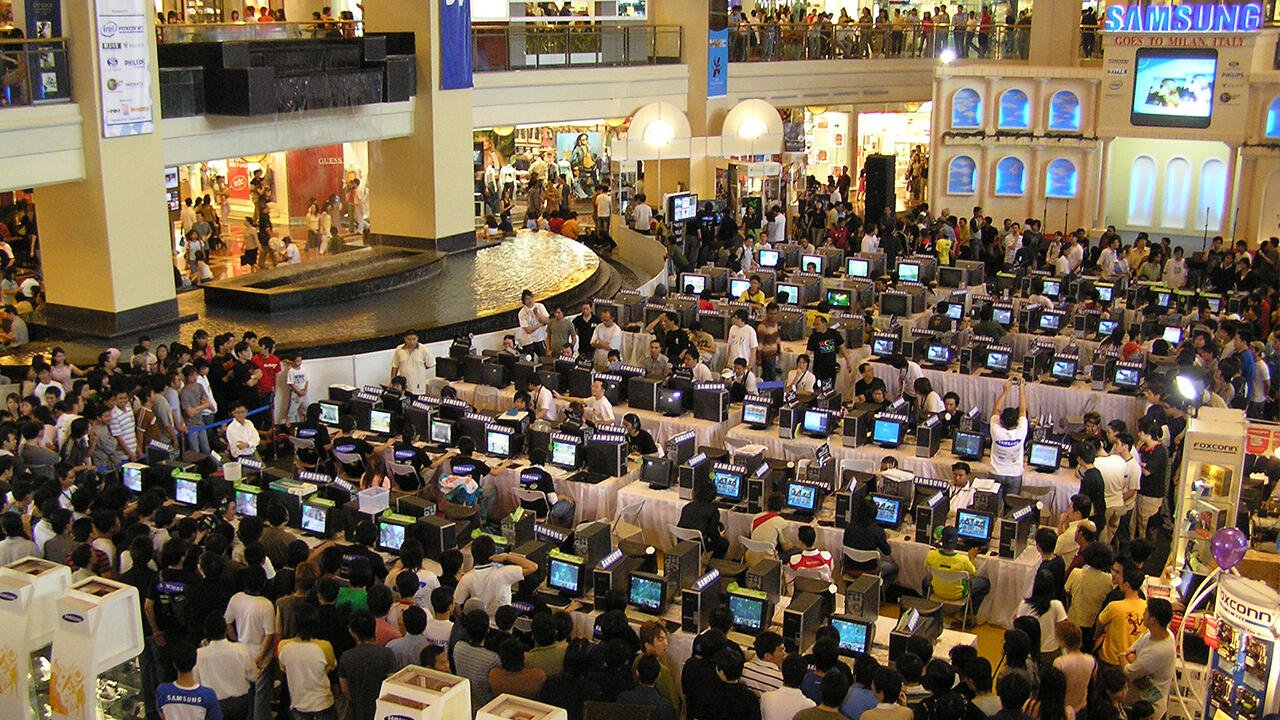 Pro Gamers tahun 2000 an, silahkan masuk sini