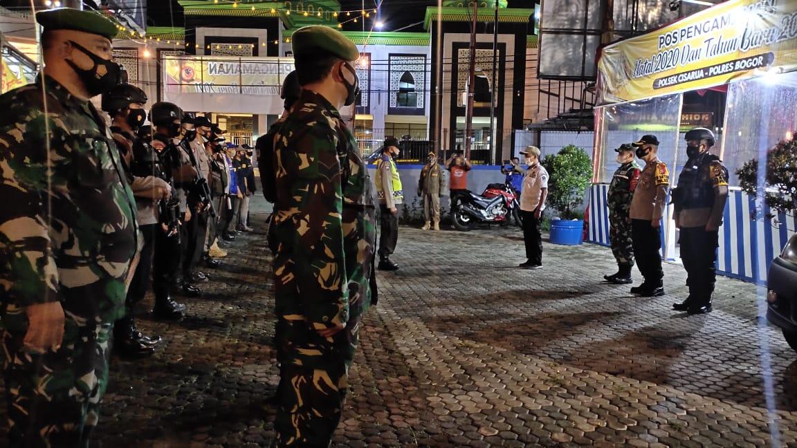 Petugas Gabungan Tutup Food Court yang langgar Jam Operasi Prokes di Cisarua