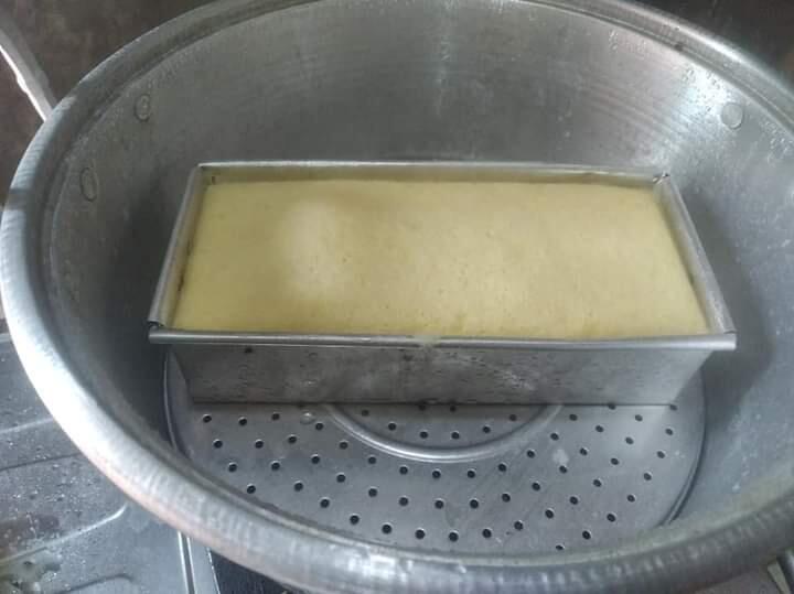Bosan Dengan Olahan Jagung Yang Biasa Saja? Yuk! Cobain Cake Jagung Kukus