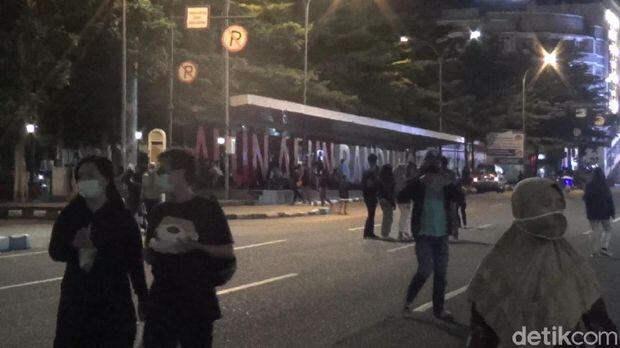 Ditutup Gegara Cegah COVID-19, Jalan Asia Afrika Malah Jadi Ajang Car Free Night