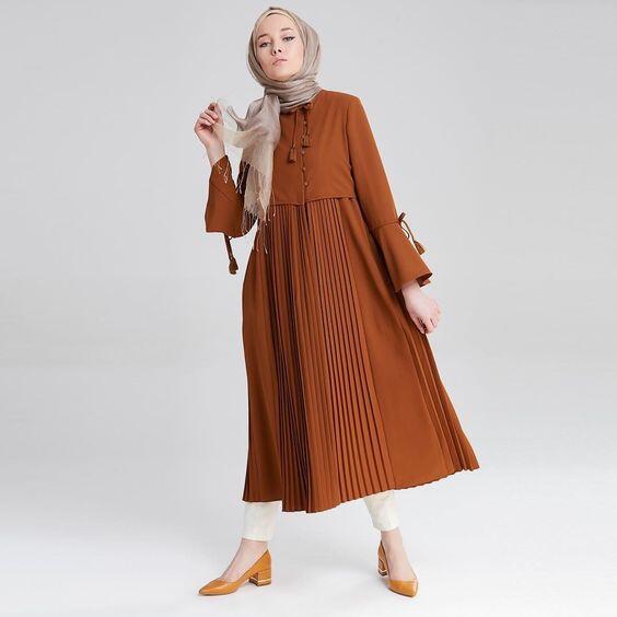 7 Trik Padu-Padan Gamis untuk Hijaber Bertubuh Mungil Agar Terlihat Lebih tinggi