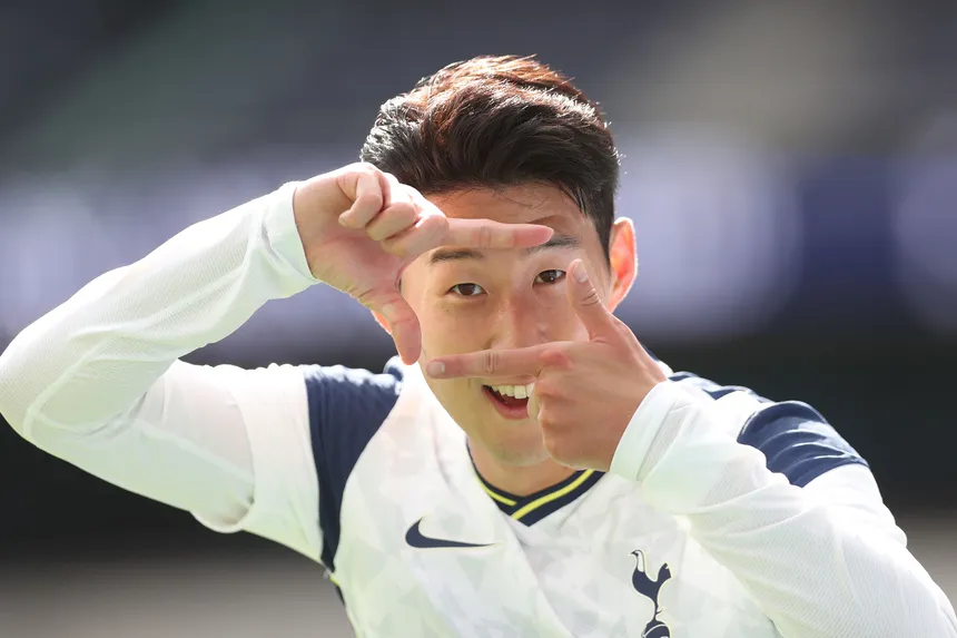 Son Heung-min Raja Sepak Bola Asia 2020!