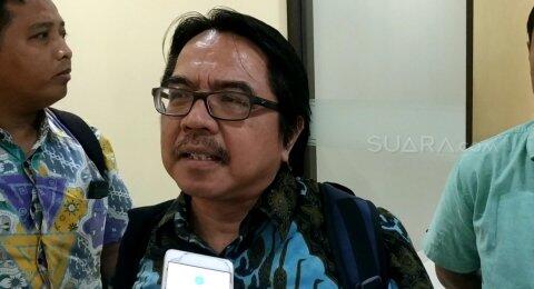 Ini Bukti Versi Ade Armando, Sebut FPI Bukan ISIS Tapi Tetap Dicap Teroris