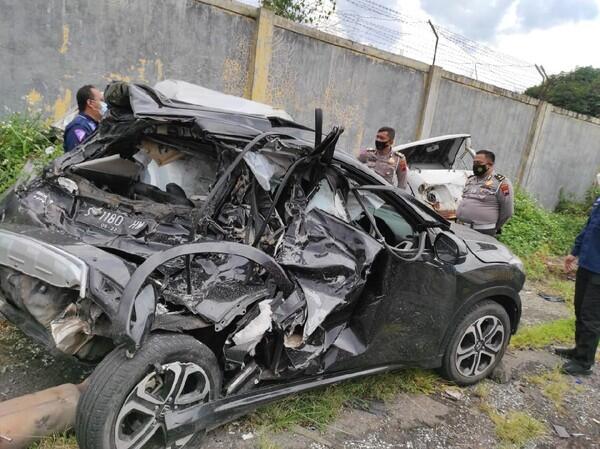 Ini Penampakan Mobil Chacha Sherly Eks Trio Macan yang Kecelakaan di Tol