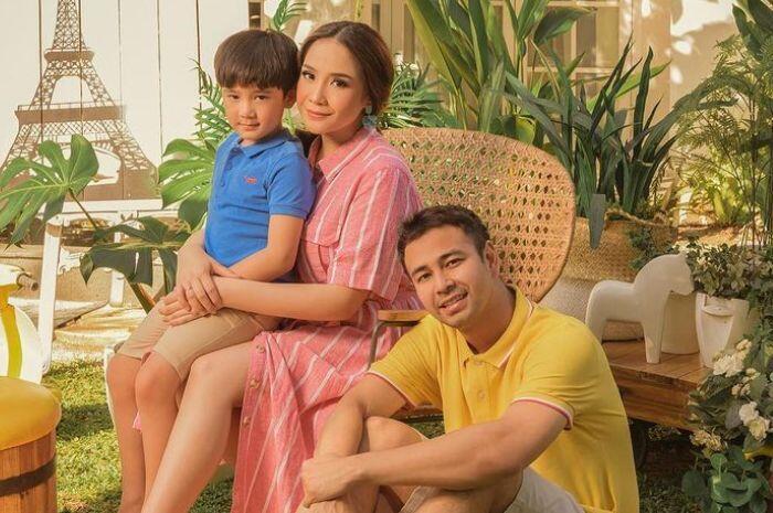Kelakuan Rafathar saat Mandi Bikin Netizen Kaget Setengah Mati