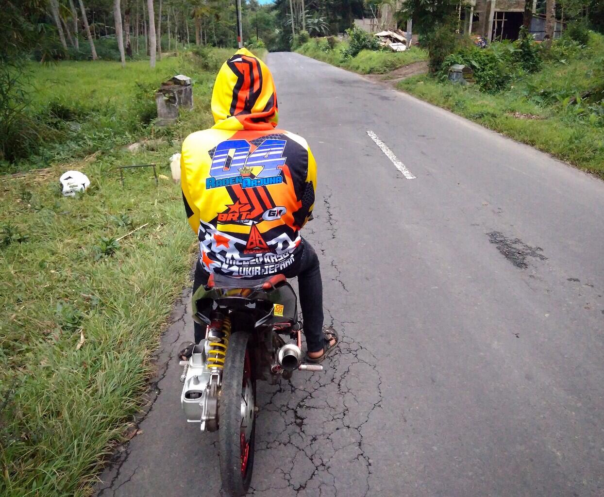 30 foto Joki drag bike Raden Arjuna / pembalap drag bike