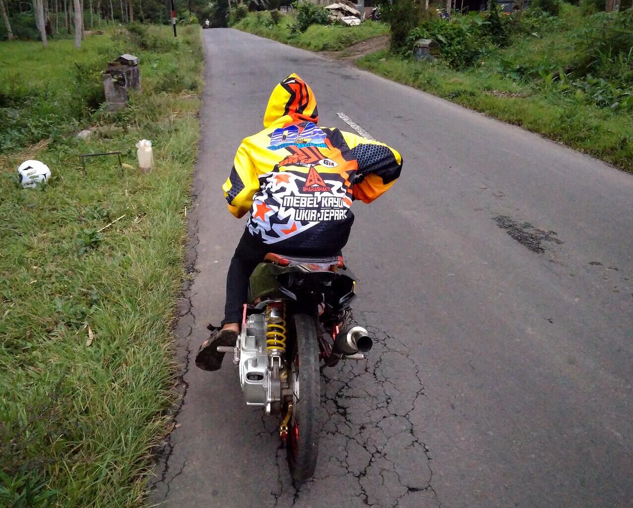 30 foto Joki drag bike Raden Arjuna / pembalap drag bike