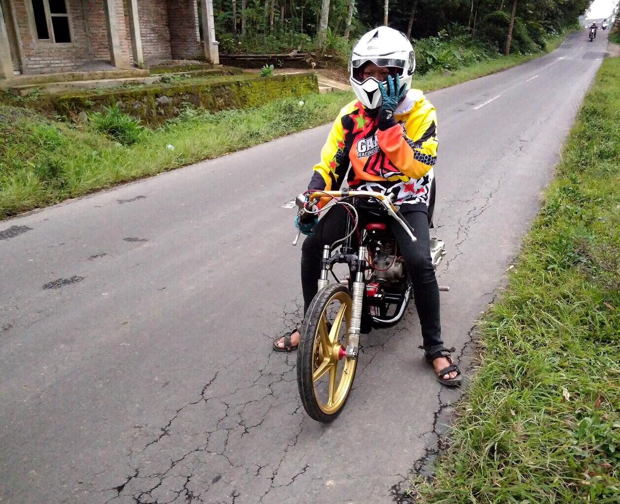 30 foto Joki drag bike Raden Arjuna / pembalap drag bike