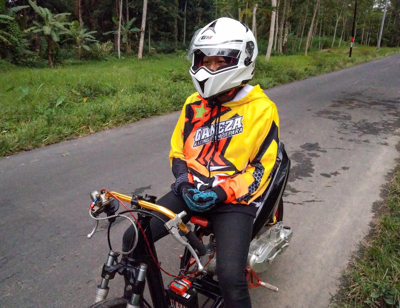 30 foto Joki drag bike Raden Arjuna / pembalap drag bike