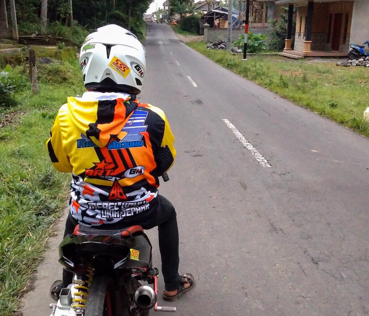 30 foto Joki drag bike Raden Arjuna / pembalap drag bike