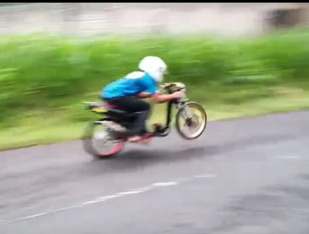 30 foto Joki drag bike Raden Arjuna / pembalap drag bike