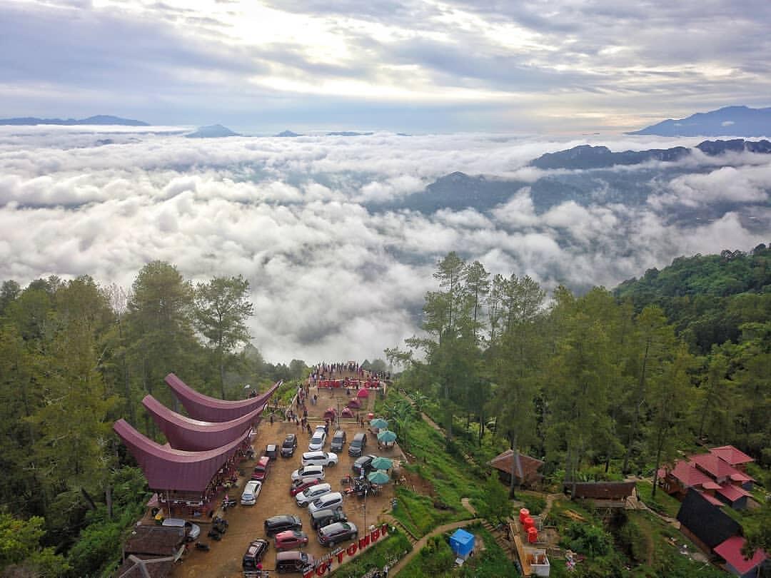 Sajikan Pemandangan Indah, Inilah 5 Lokasi Negeri di Atas Awan di Indonesia