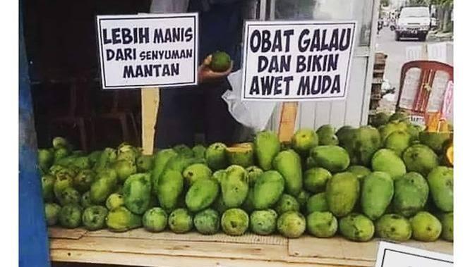 Cara Promosi Pedagang Bikin Geleng Kepala, antara Tulisan dan Dagangan Beda!