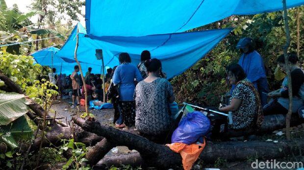Takut Tsunami-Gempa Susulan, Warga Majene Sempat Ngungsi ke Perbukitan