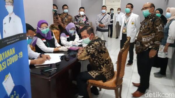 Gagal Divaksinasi, Walkot Serang Ngaku Habis Makan Durian