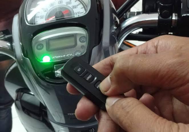 Orang Ini Salah Naik Motor!! Pernah Ga Kamu Kayak Gitu, Pasti Malunya Tuh Disini.