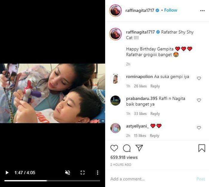 Gemes, Rafathar Malu-Malu saat Akan Ucapkan Selamat Ulang Tahun untuk Gempi.