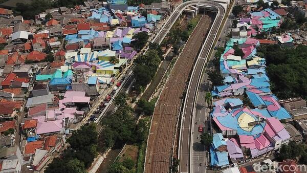 Pengecatan Atap Sekitar Flyover Tapal Kuda Dikritik, Ini Kata Pemkot Jaksel