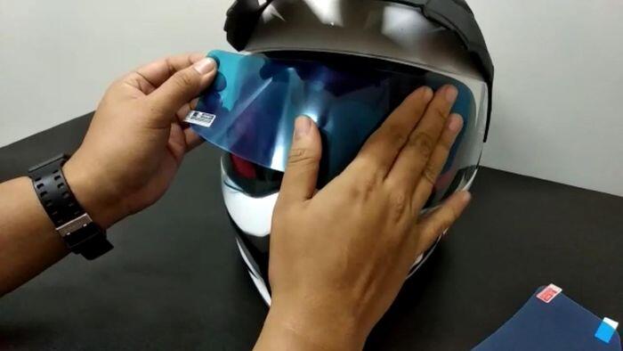 Visor Helm, Trik Jitu Bikin Kaca Helm Jadi Anti Air