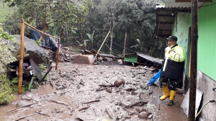 Banjir Bandang di Gunung Mas Puncak