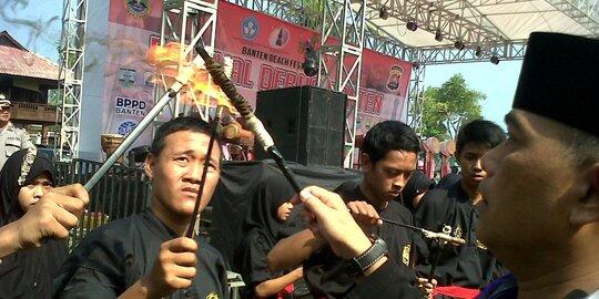 &#91;COC Reg. Banten Kulon&#93; Tradisi Debus Yang Mengerikan Bernuansa Islam