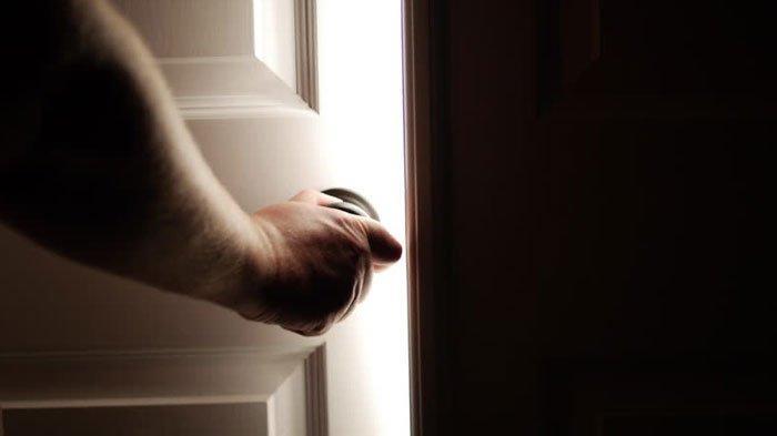 Pintu ajaib buat Pria yang ingin aman untuk selingkuh