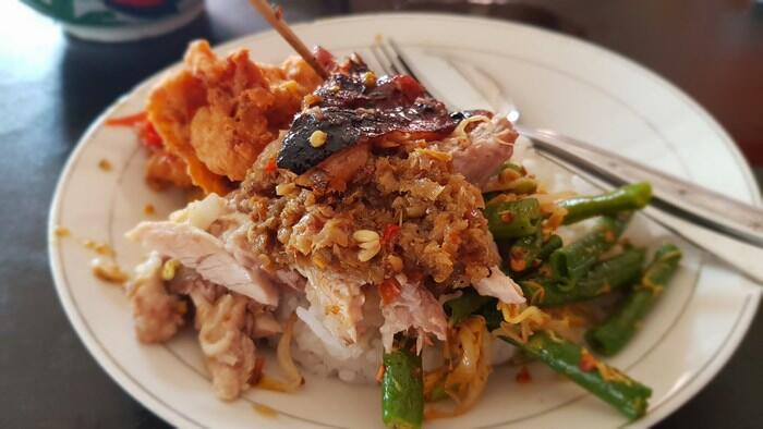 Kuliner Bali Legend yang Wajib Anda Coba di Pulau Dewata