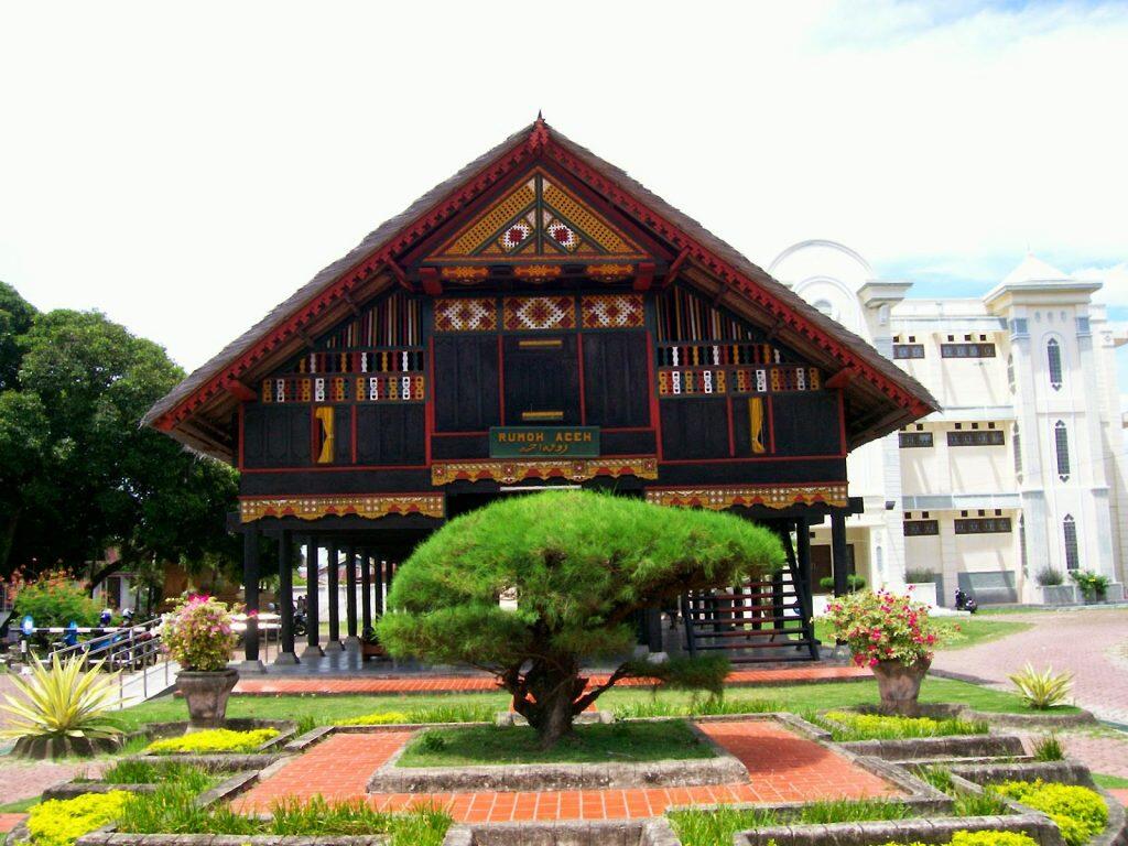 &#91;COC Reg. Aceh&#93; mari mengenal rumah adat krong bade 
