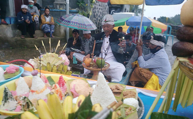 Merasakan Atmosfer Majapahit di Kampung Thintir