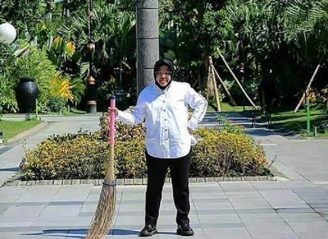 Sanggupkah Bu Risma Mengemban Tugas Mensos?
